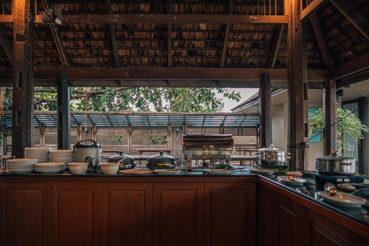 Inpawa Hotel Ban Phai Extérieur photo