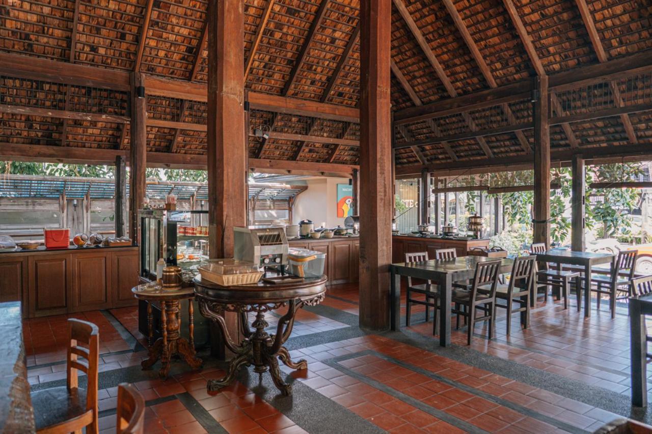Inpawa Hotel Ban Phai Extérieur photo